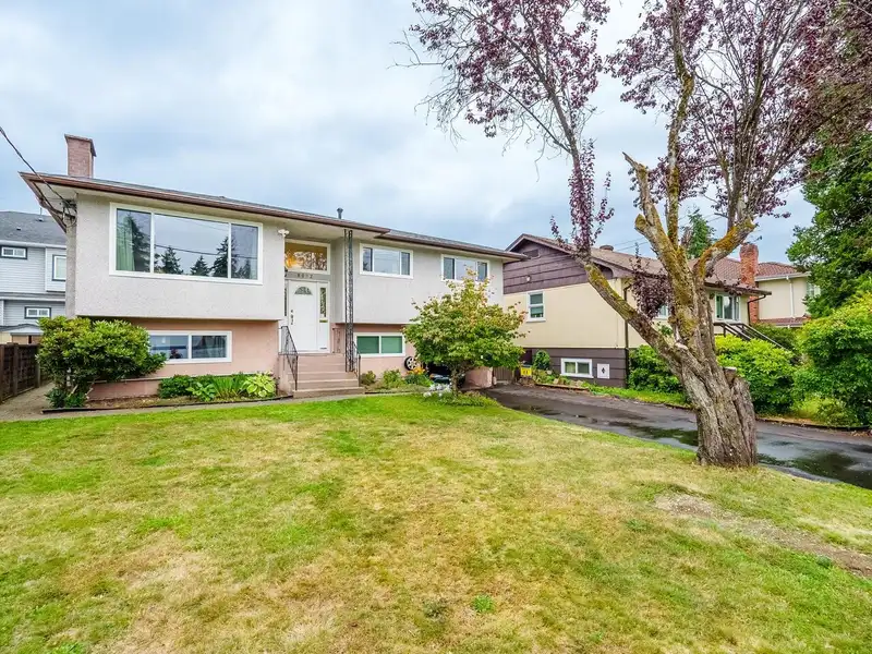 8092 18TH AVENUE - photo 1 of 24