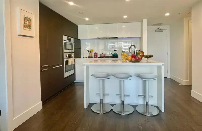 1109 5508 HOLLYBRIDGE WAY - photo 3 of 28