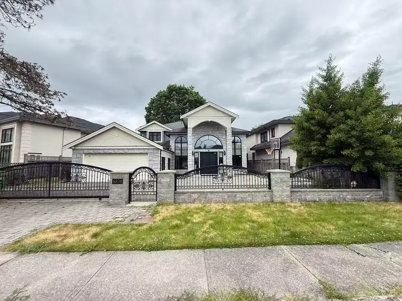 6820 MAYFLOWER DRIVE - photo 1 of 35