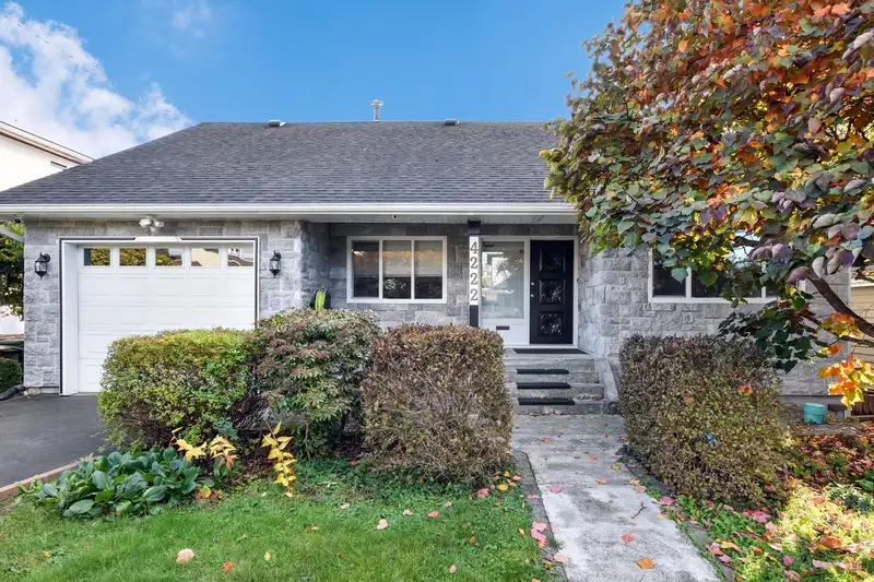 4222 VICTORY STREET - photo 1 of 40