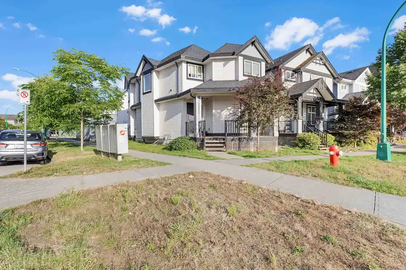 7292 195A STREET - photo 1 of 28