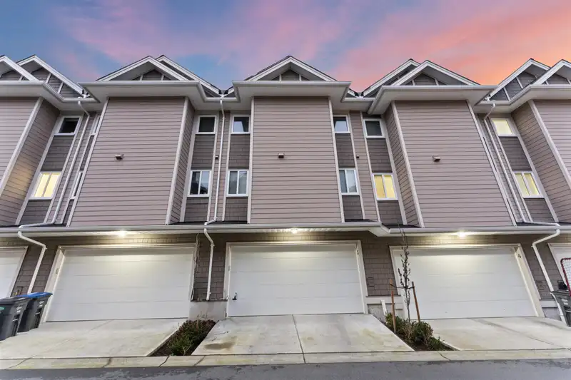 3 5780 174 STREET - photo 2 of 29