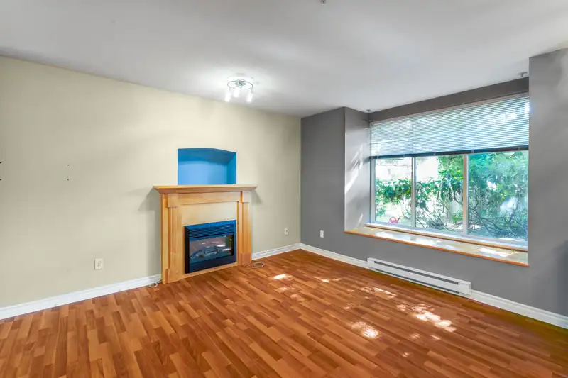 57 7128 STRIDE AVENUE - photo 4 of 25