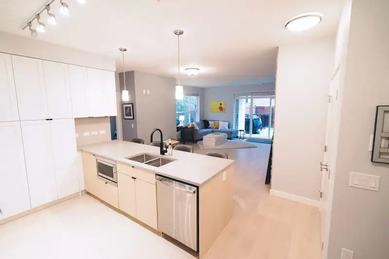 112 3205 MOUNTAIN HIGHWAY - photo 2 of 14