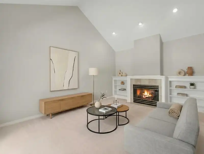 102 6505 3 AVENUE - photo 4 of 40