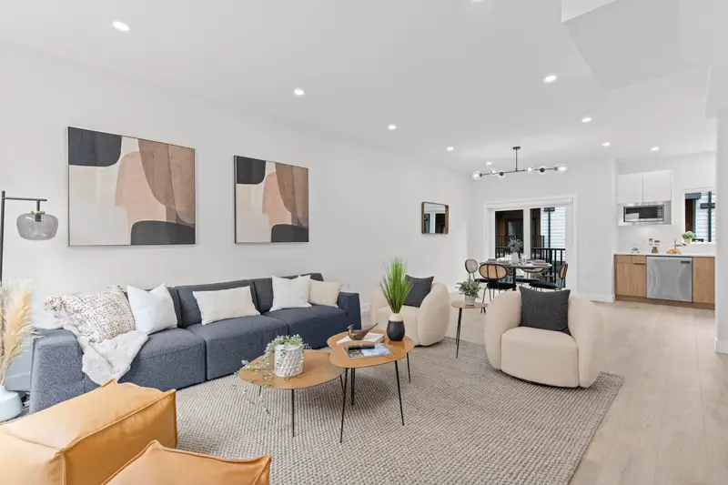 4 1959 165A STREET - photo 2 of 19