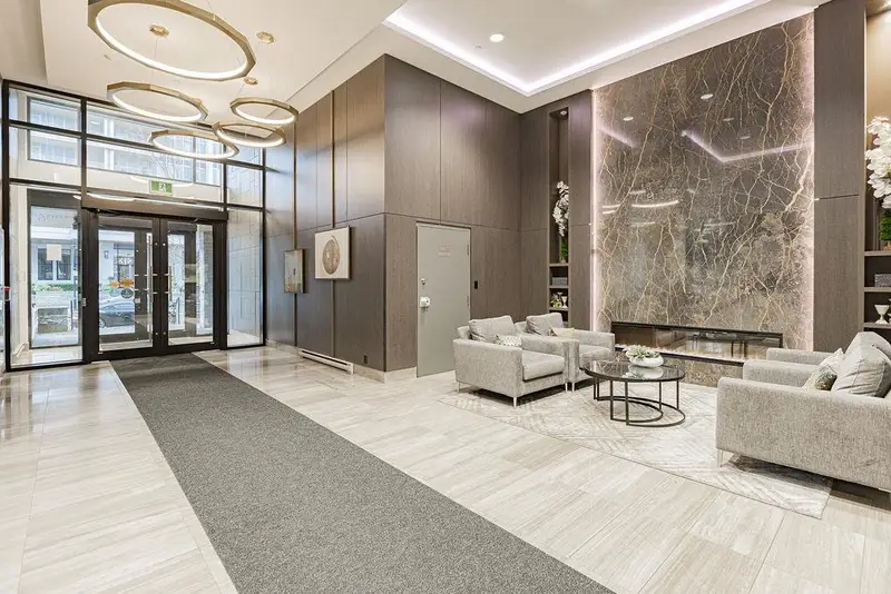 304 3096 WINDSOR GATE - photo 2 of 25