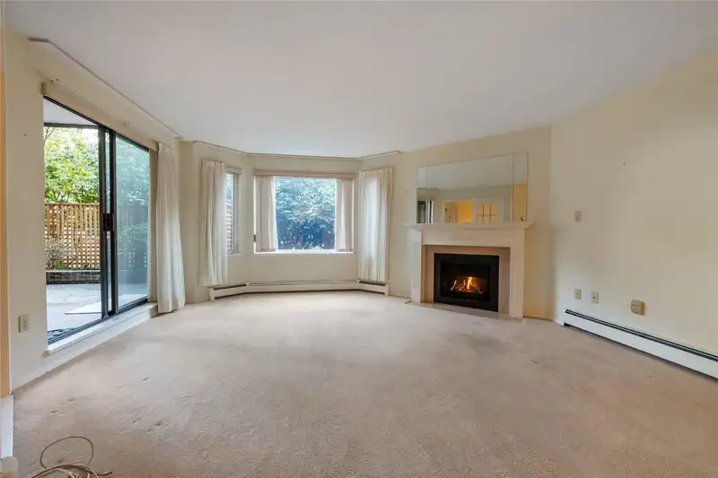 114 15300 17 AVENUE - photo 4 of 25