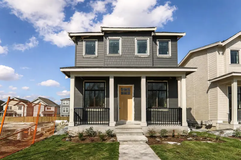 20669 76 AVENUE - photo 1 of 25