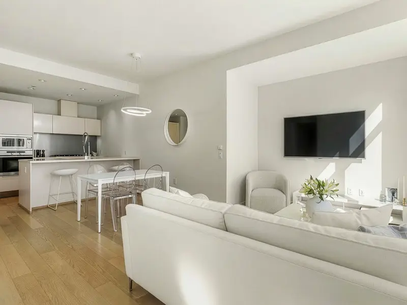 407 77 WALTER HARDWICK AVENUE - photo 3 of 25