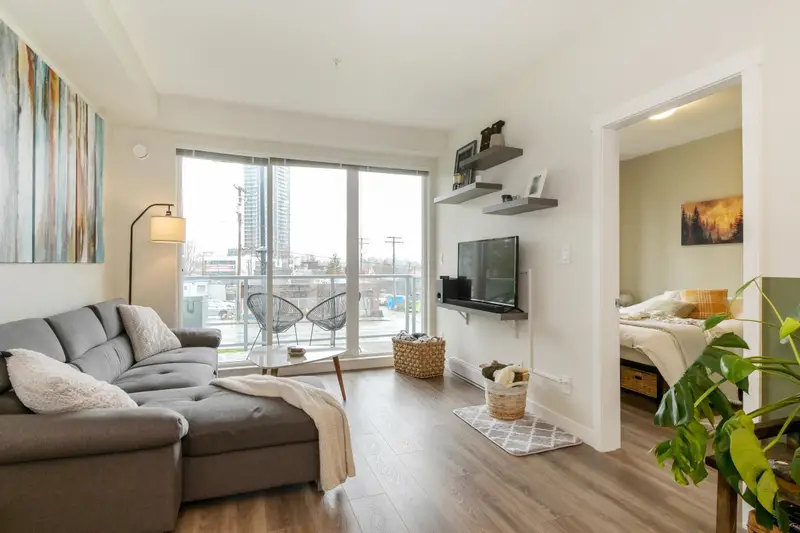 203 10838 WHALLEY BOULEVARD - photo 3 of 23