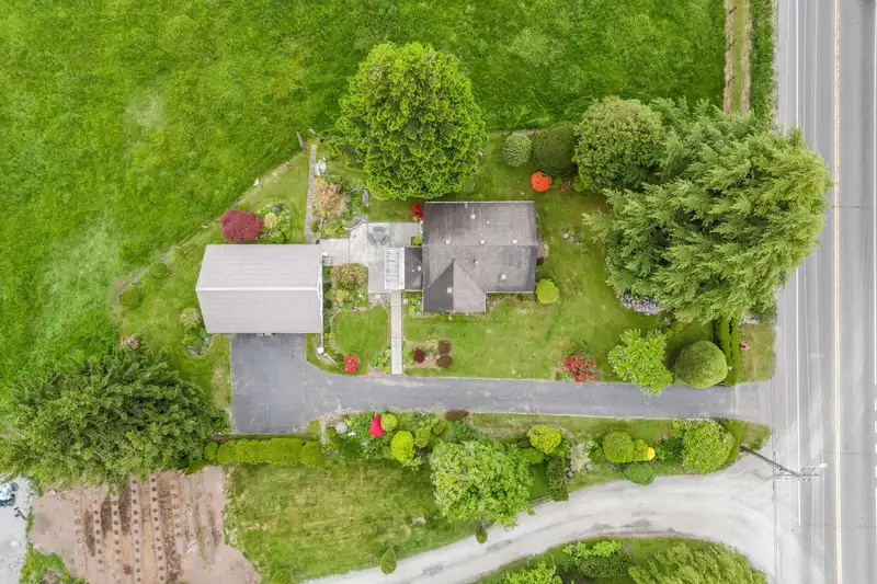 21207 96 AVENUE - photo 1 of 23