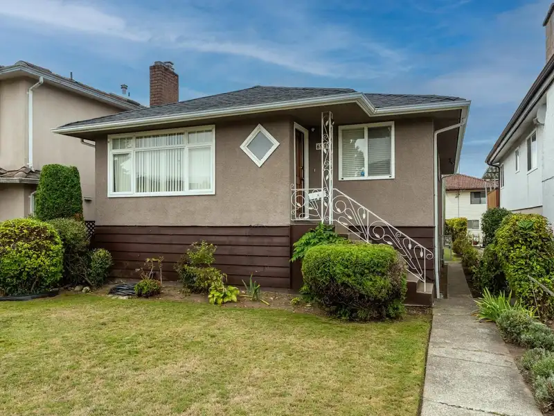 6979 GLADSTONE STREET - photo 1 of 19