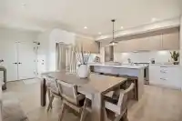 338 2635 KING GEORGE BOULEVARD - thumbnail 1