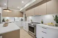 338 2635 KING GEORGE BOULEVARD - thumbnail 8