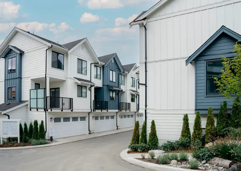 141 1833 165A STREET - photo 1 of 13
