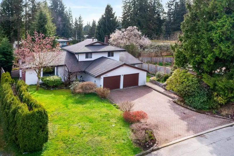 1601 PLATT CRESCENT - photo 1 of 33