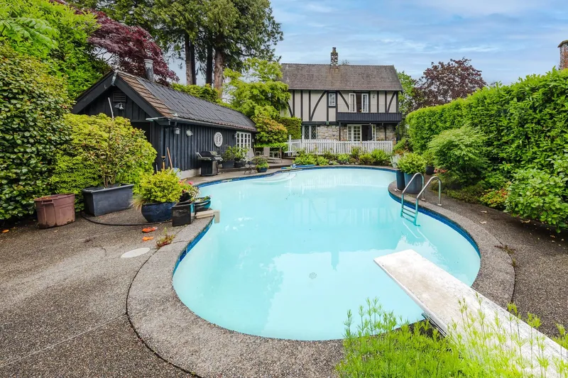 1850 MATHERS AVENUE - photo 4 of 25