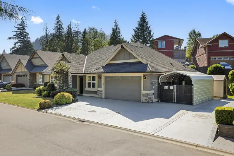 1 45348 MAGDALENA PLACE - photo 1 of 28