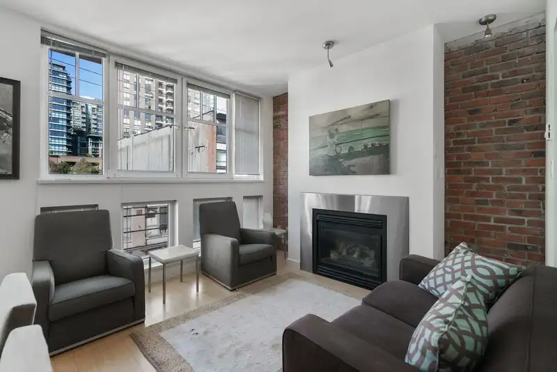 402 1072 HAMILTON STREET - photo 2 of 20