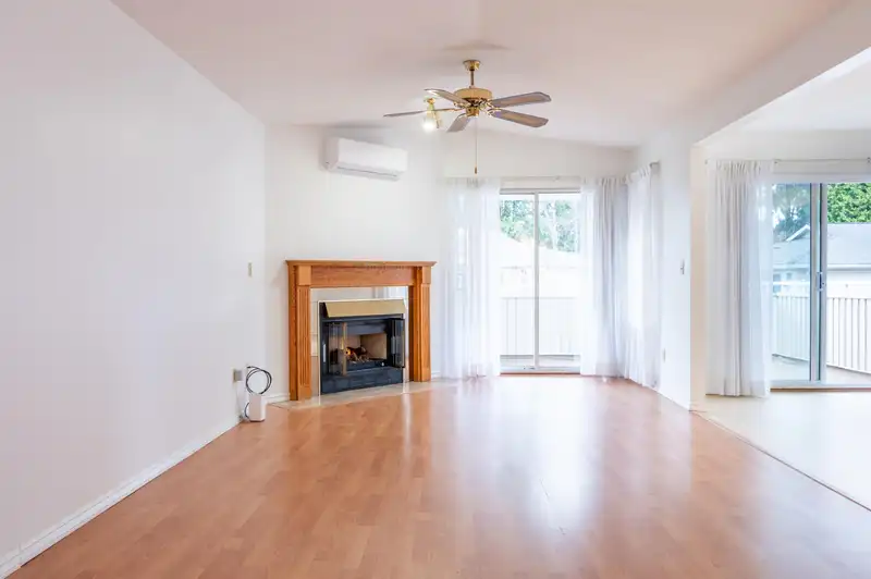 205 10584 153 STREET STREET - photo 3 of 32