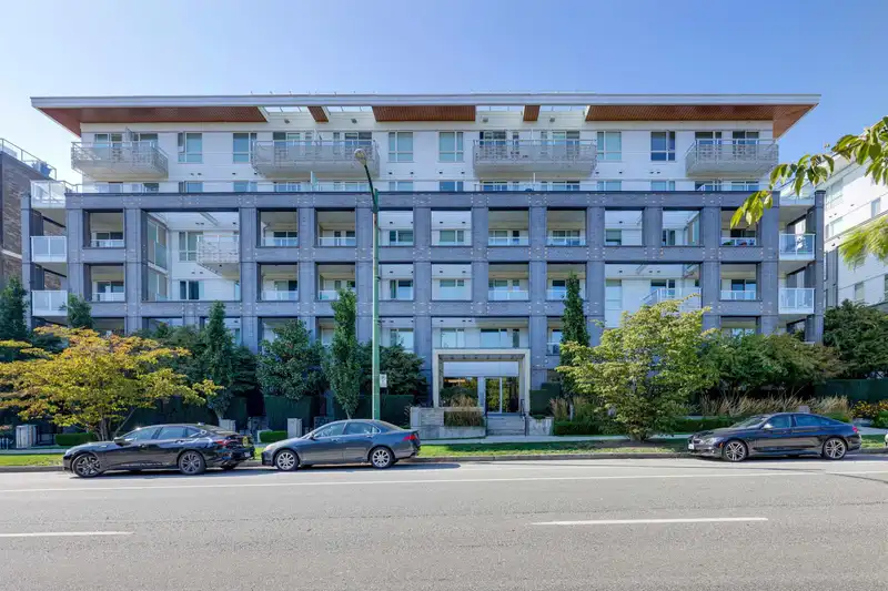 111 6677 CAMBIE STREET - photo 1 of 15