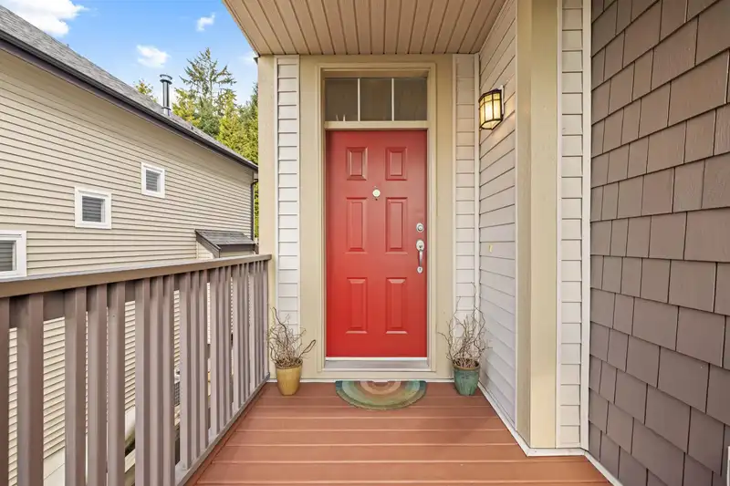 51 FERNWAY DRIVE - photo 4 of 40