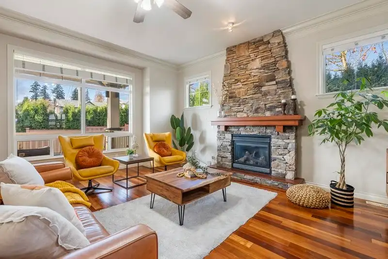 7838 168 STREET - photo 2 of 28