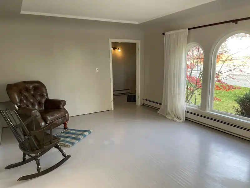 6270 CLINTON STREET - photo 4 of 33
