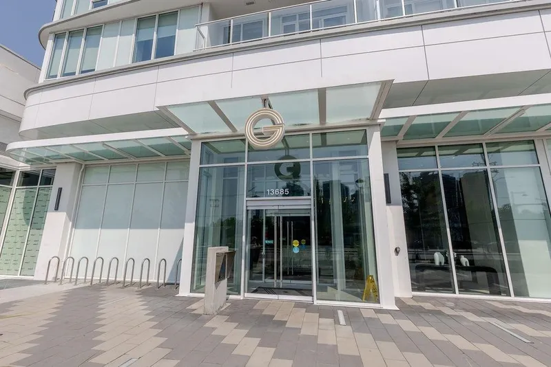 1201 13685 102 AVENUE - photo 3 of 25