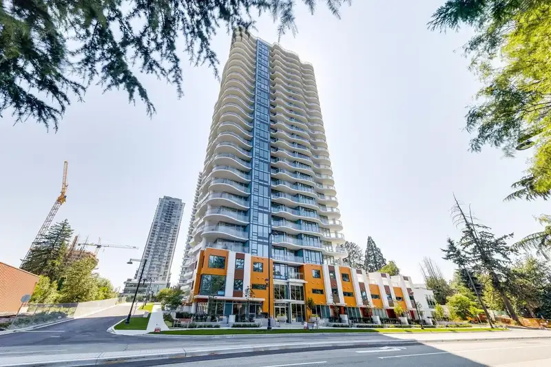 1507 13318 104 AVENUE - photo 2 of 20