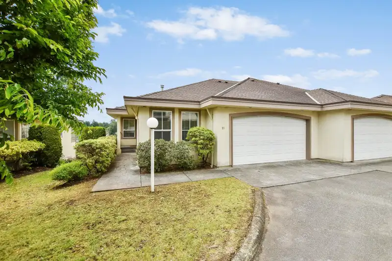 21 3354 HORN STREET - photo 2 of 36