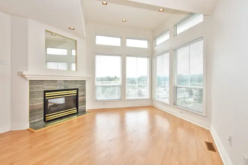 21 3354 HORN STREET - photo 3 of 36
