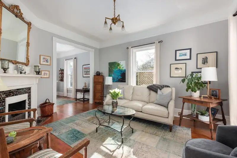 313 WARREN AVENUE - photo 4 of 40