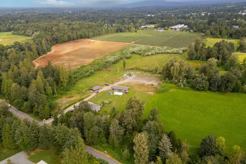 28585 TOWNSHIPLINE ROAD - photo 4 of 40