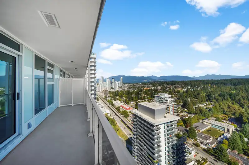 4104 3833 EVERGREEN PLACE - photo 1 of 37