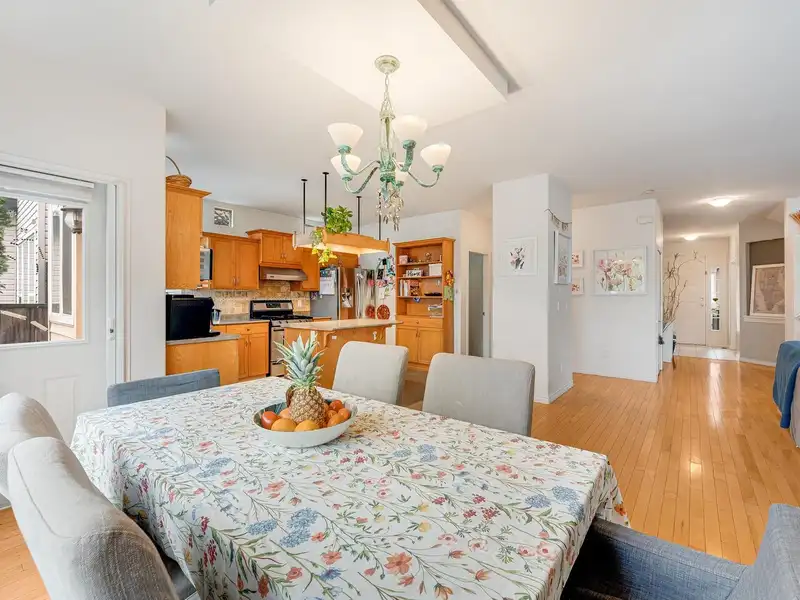 9713 208B STREET - photo 4 of 40