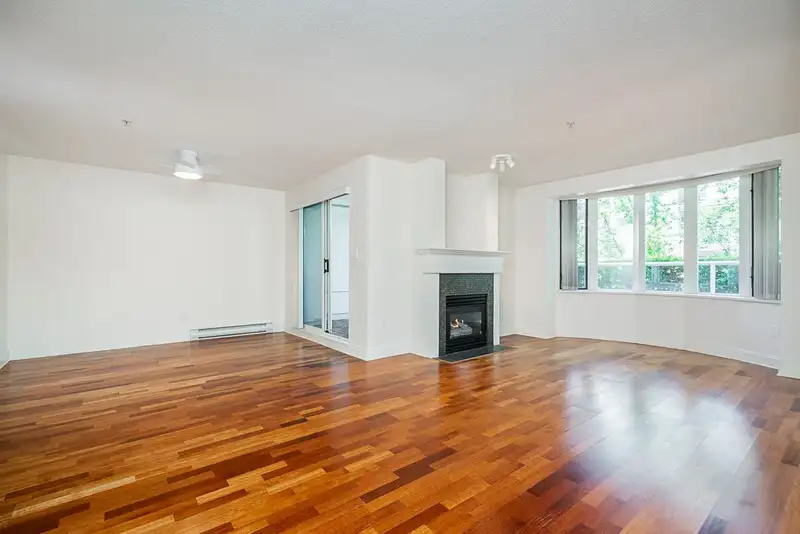 213 220 NEWPORT DRIVE - photo 2 of 40