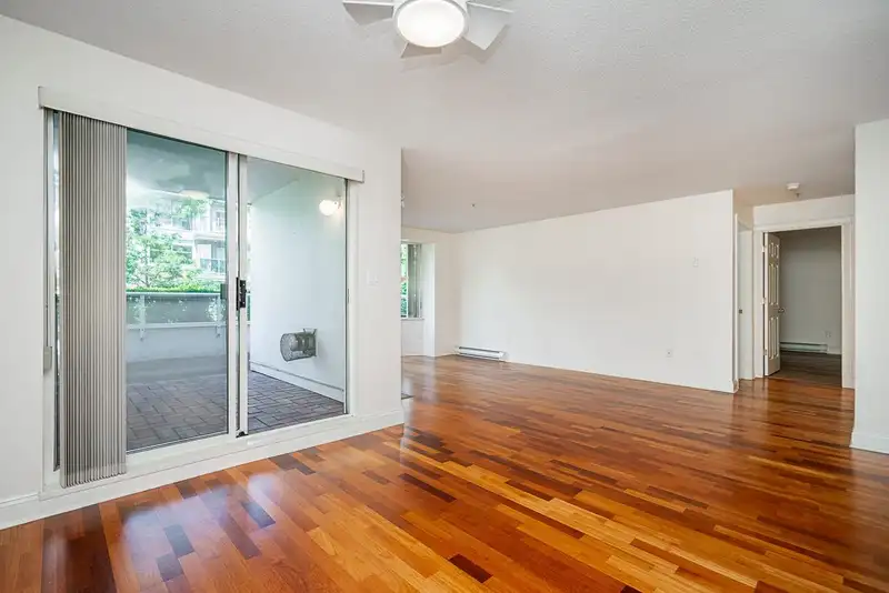 213 220 NEWPORT DRIVE - photo 4 of 40