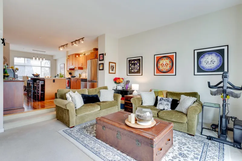 774 ORWELL STREET - photo 3 of 25