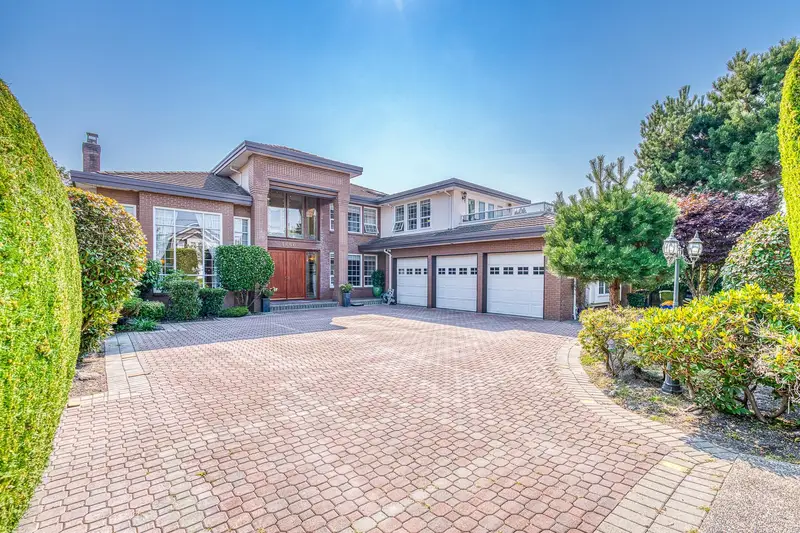 3660 GRANVILLE AVENUE - photo 1 of 25