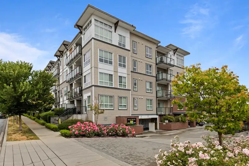 108 6468 195A STREET - photo 1 of 38