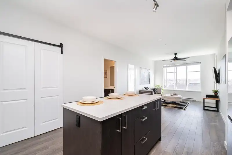 317 13623 81A AVENUE - photo 3 of 37