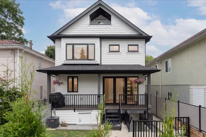 2972 VENABLES STREET - photo 1 of 40