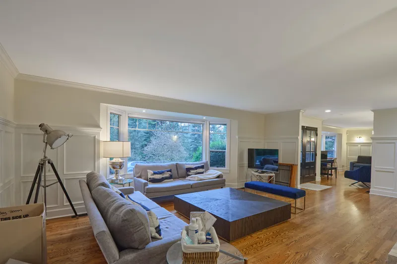 3292 136 STREET - photo 4 of 25