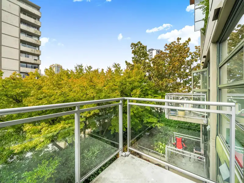302 1688 ROBSON STREET - photo 2 of 30