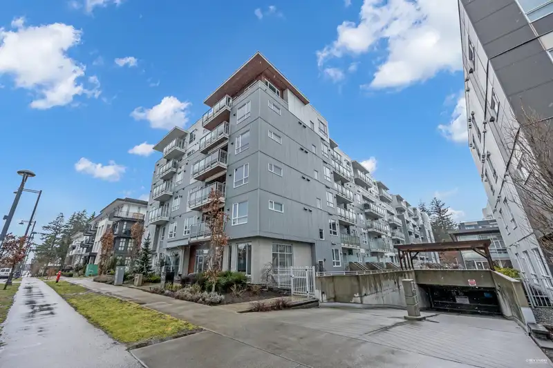 326 13963 105 BOULEVARD - photo 3 of 31