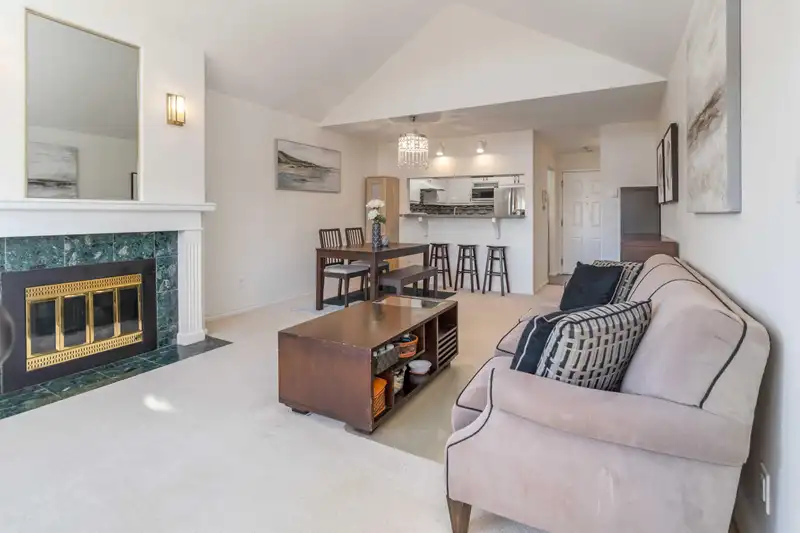 302 8120 BENNETT ROAD - photo 3 of 19