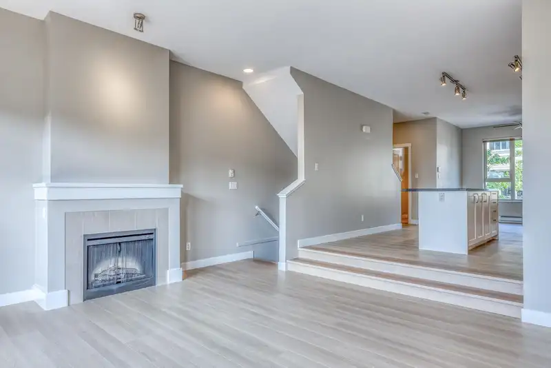 187 3105 DAYANEE SPRINGS BOULEVARD - photo 3 of 32