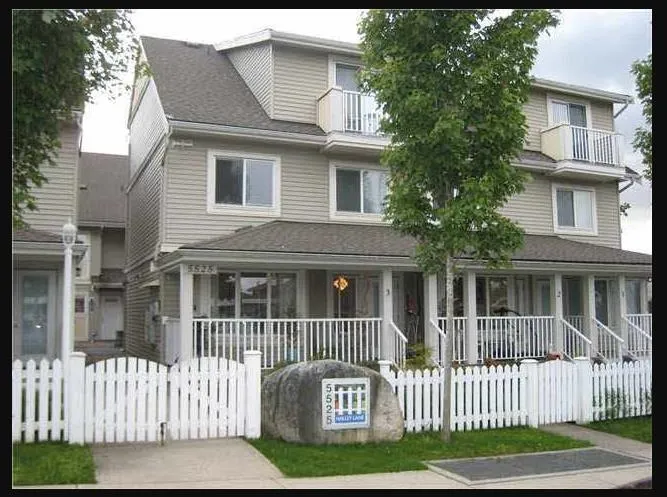 3 5525 HALLEY AVENUE - photo 1 of 13